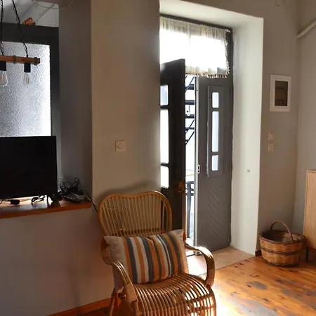 Coralia Nest *